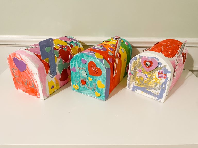 Valentine’s Day Craft: Mailboxes For Kids.
